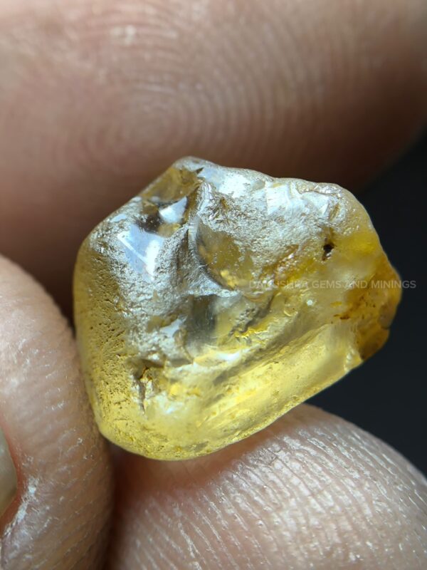Ceylon Natural Out Color Yellow Sapphire Rough