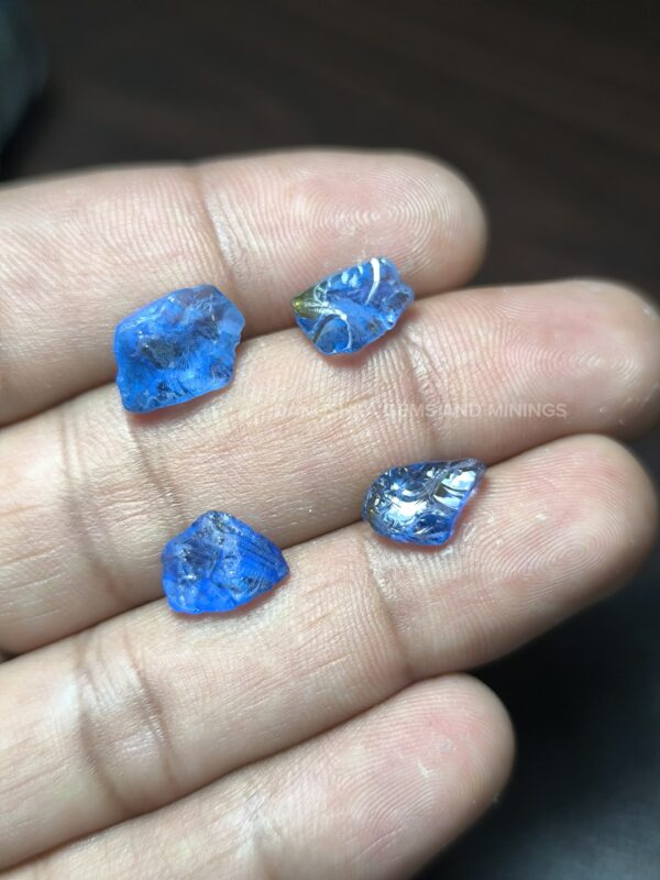 Ceylon natural blue sapphire