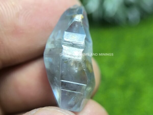 Ceylon Natural Blue Sapphire Single pyramidal Crystal
