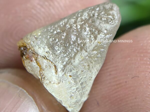 Facet Grade Natural White Sapphire Rough