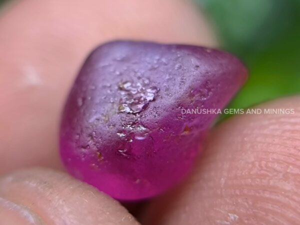 natural pink sapphire rough
