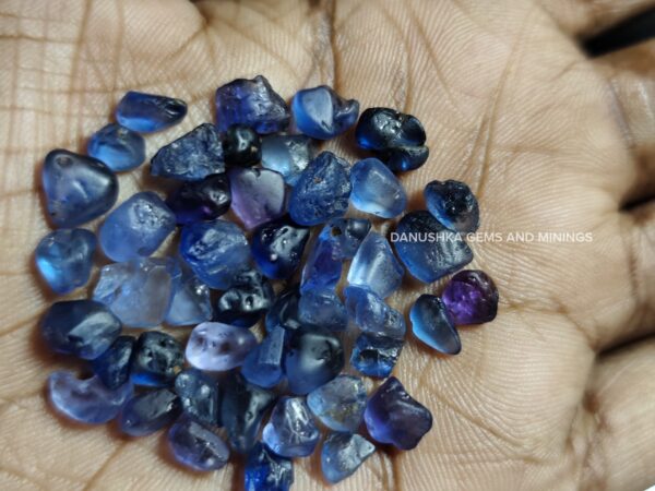 Facet Grade Natural Sapphire Rough collection