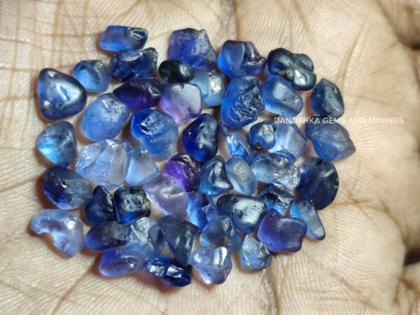 Facet Grade Natural Sapphire Rough collection