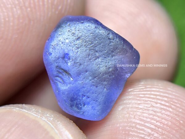 Facet grade Ceylon blue sapphire rough collection