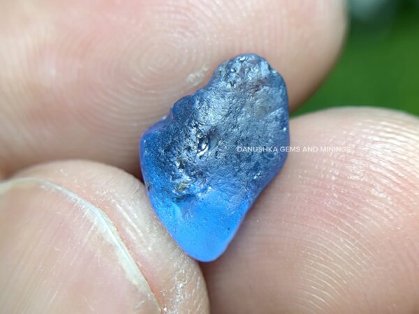 Facet grade Ceylon blue sapphire rough collection