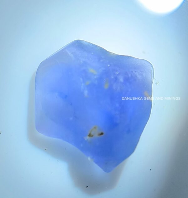 Facet grade blue sapphire rough
