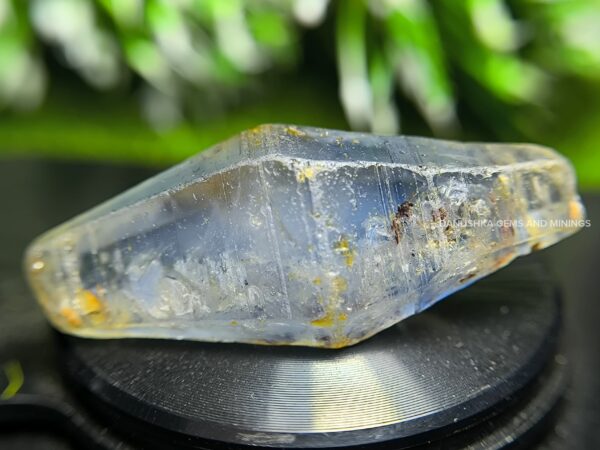 natural bi-pyramidal sapphire crystal