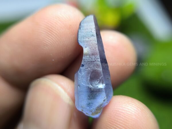 Facet grade Ceylon sapphire Ottu rough