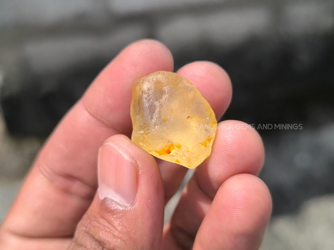 Ceylon Natural Yellow Sapphire rough