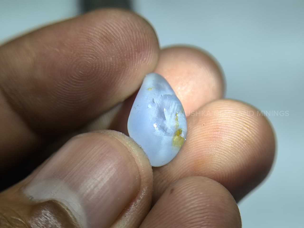 natural milky sapphire rough