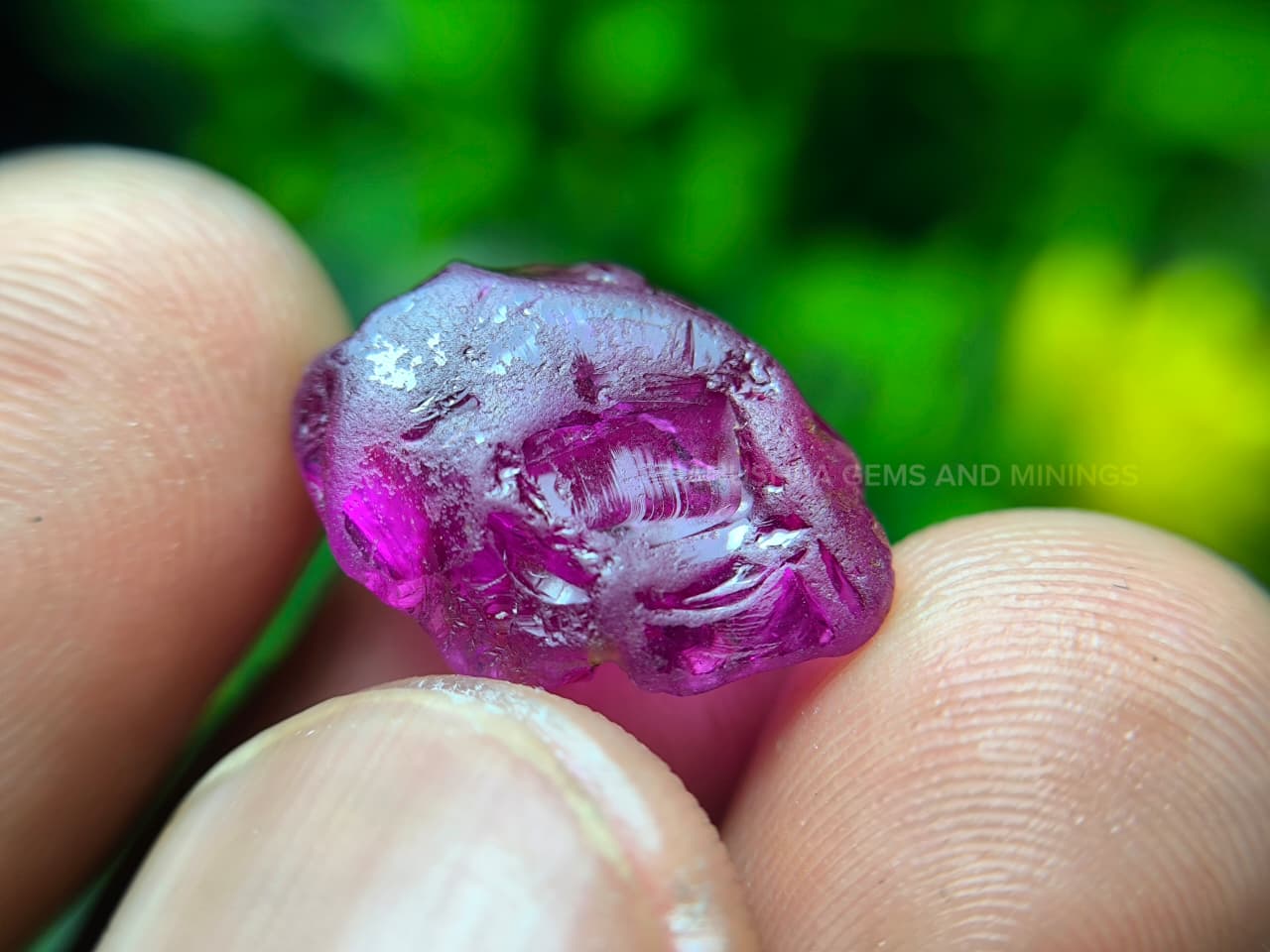 Ceylon Natural Sapphire – Magenta Color (Unheated)