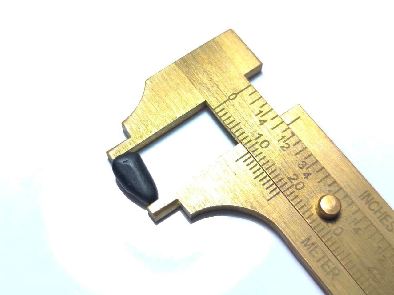 Facet Grade Ceylon Natural Dark Blue Sapphire “Kaka Neelam”