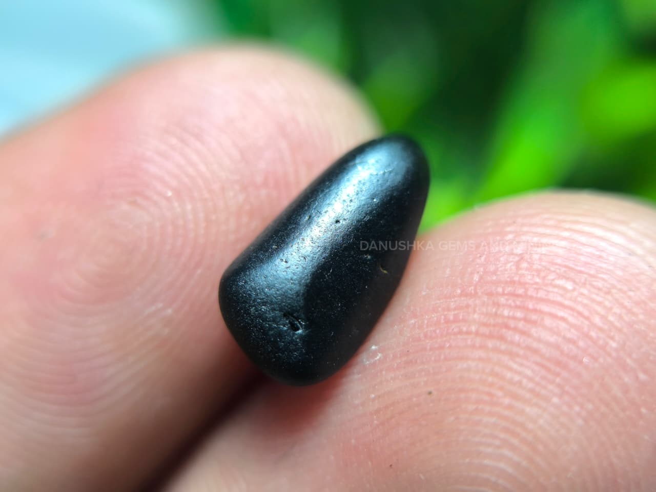 Facet Grade Ceylon Natural Dark Blue Sapphire “Kaka Neelam”