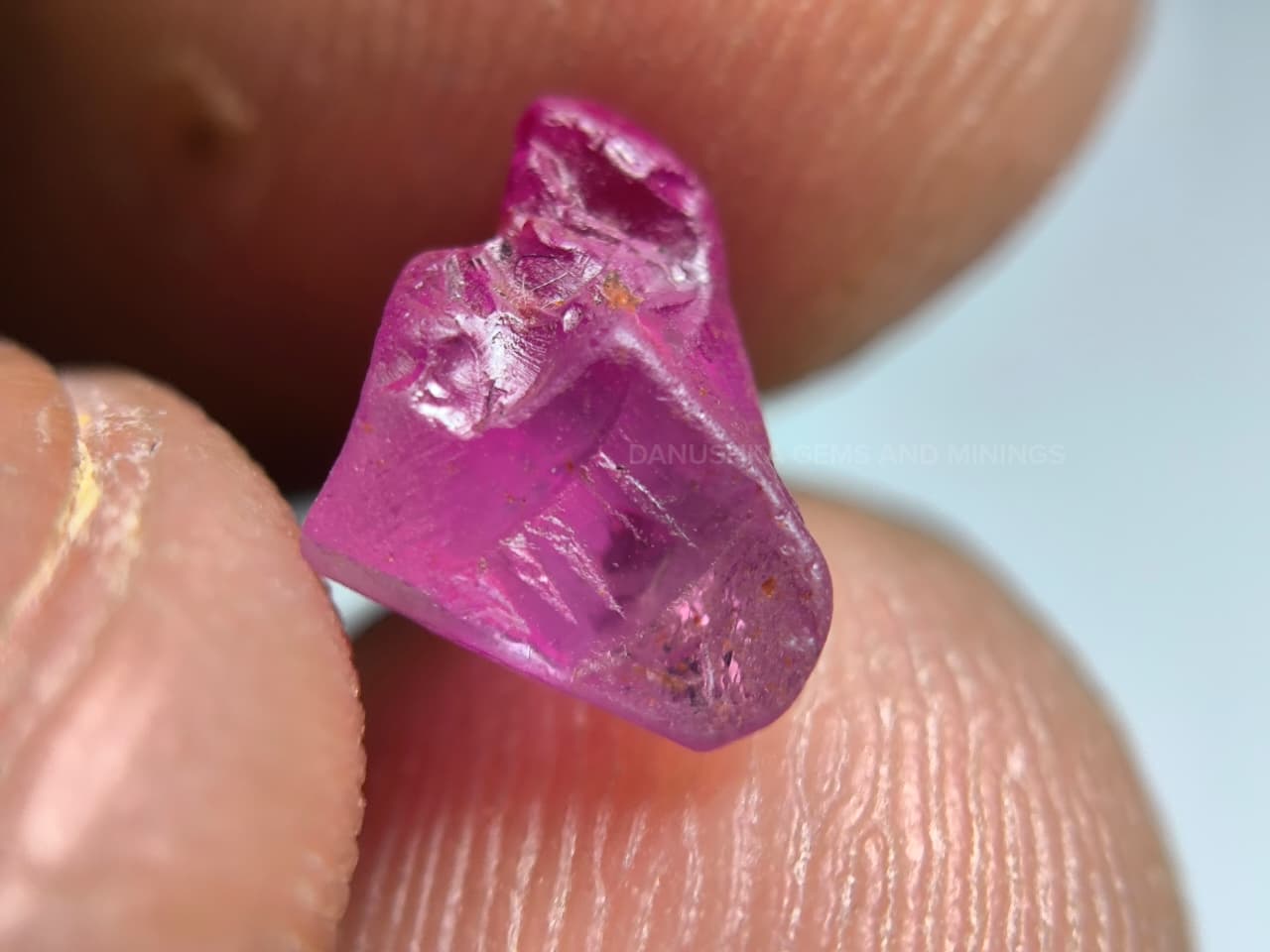 Facet Grade Ceylon Natural Sapphire Rough