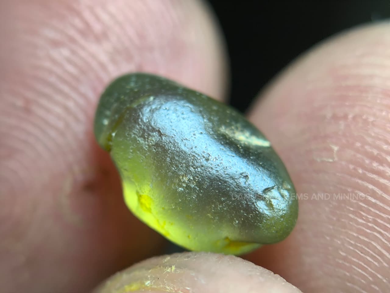 Facet Grade Rough Ceylon Zircon & Rhodolite Garnet