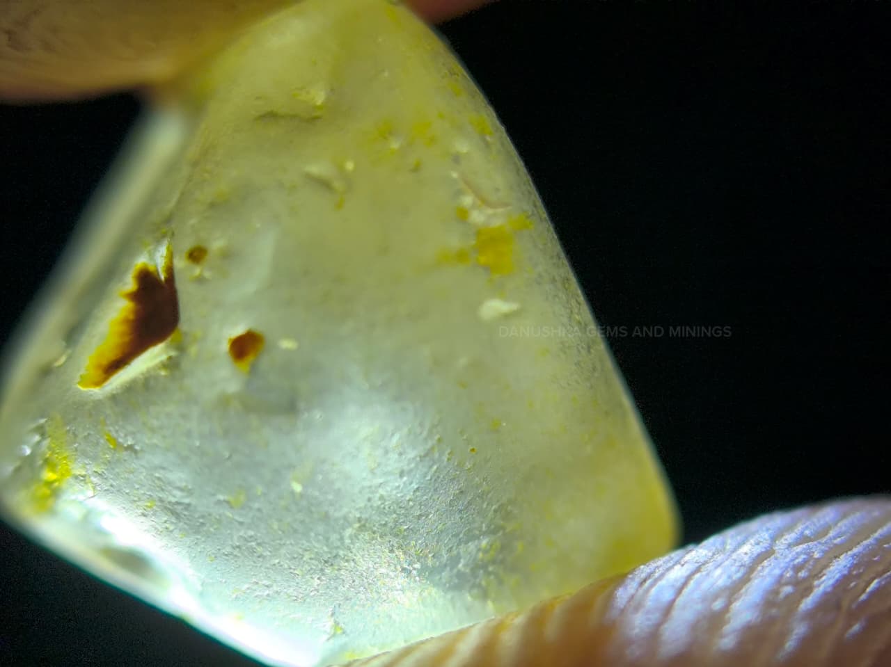 Facet Grade Natural Yellow Sapphire Rough