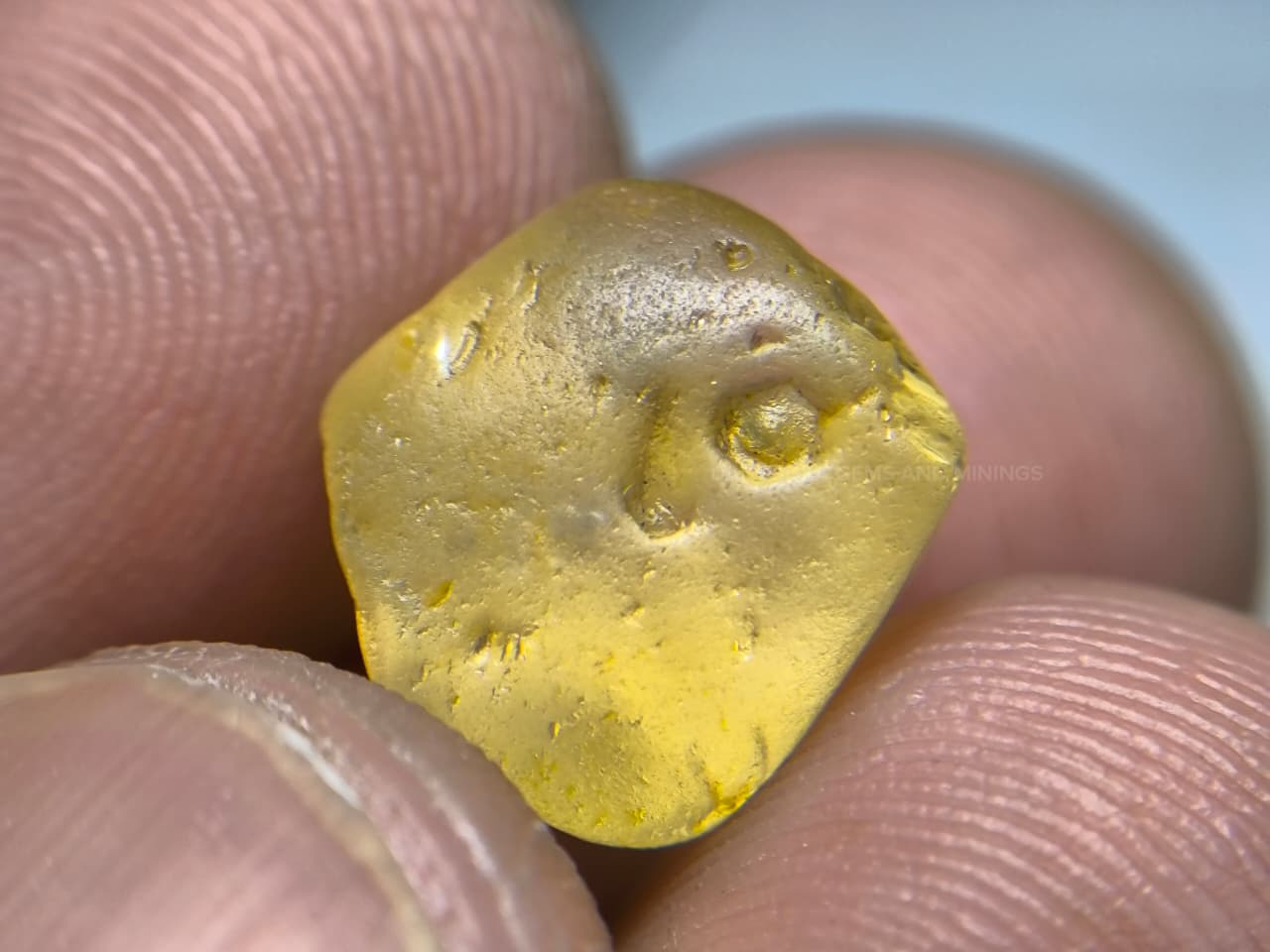 Facet Grade Natural Yellow Sapphire Rough