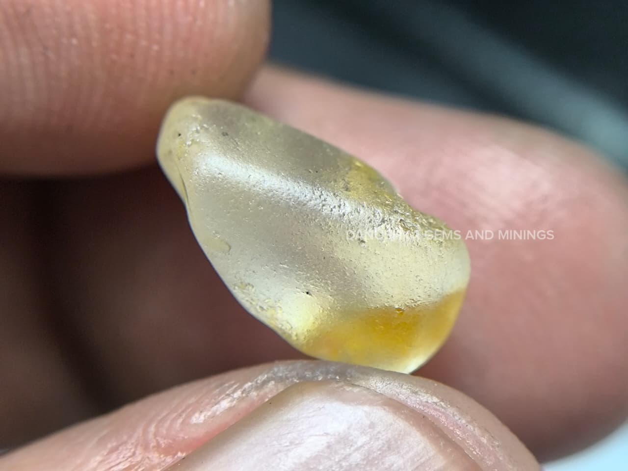 Facet Grade Ceylon Natural White Sapphire Rough