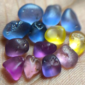 Facet Grade Mixed Ceylon Alluvial Rough