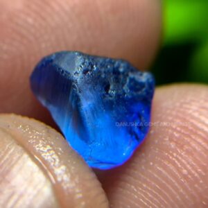 2.50 ct Ceylon Natural Unheated Vivid Blue Sapphire Rough from Rambuka, Sri Lanka – Clean Facet Grade Rough