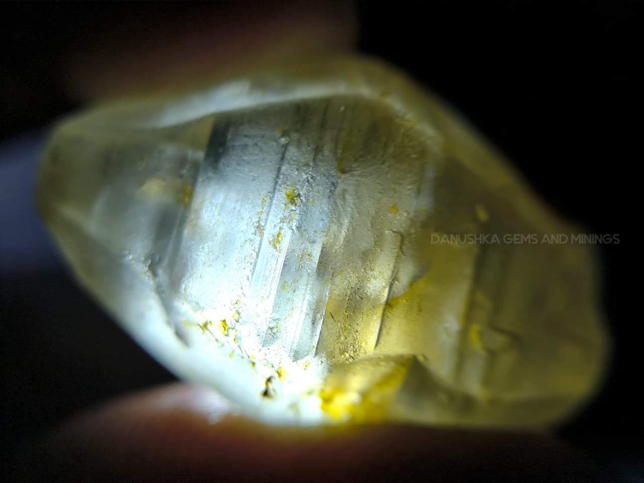 71 ct Ceylon Natural Unheated Sapphire Crystal from Ratnapura Village Around Mining in Sri Lanka - Image 11