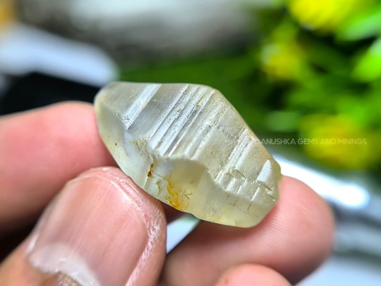 71 ct Ceylon Natural Unheated Sapphire Crystal from Ratnapura Village Around Mining in Sri Lanka - Image 4