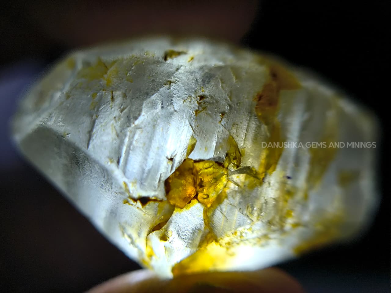 71 ct Ceylon Natural Unheated Sapphire Crystal from Ratnapura Village Around Mining in Sri Lanka - Image 8