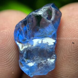 Facet Grade unheated Ceylon blue sapphire rough, 9.68 ct, sourced from Rakwana village around mining in Sri Lanka, with natural surface and internal features.