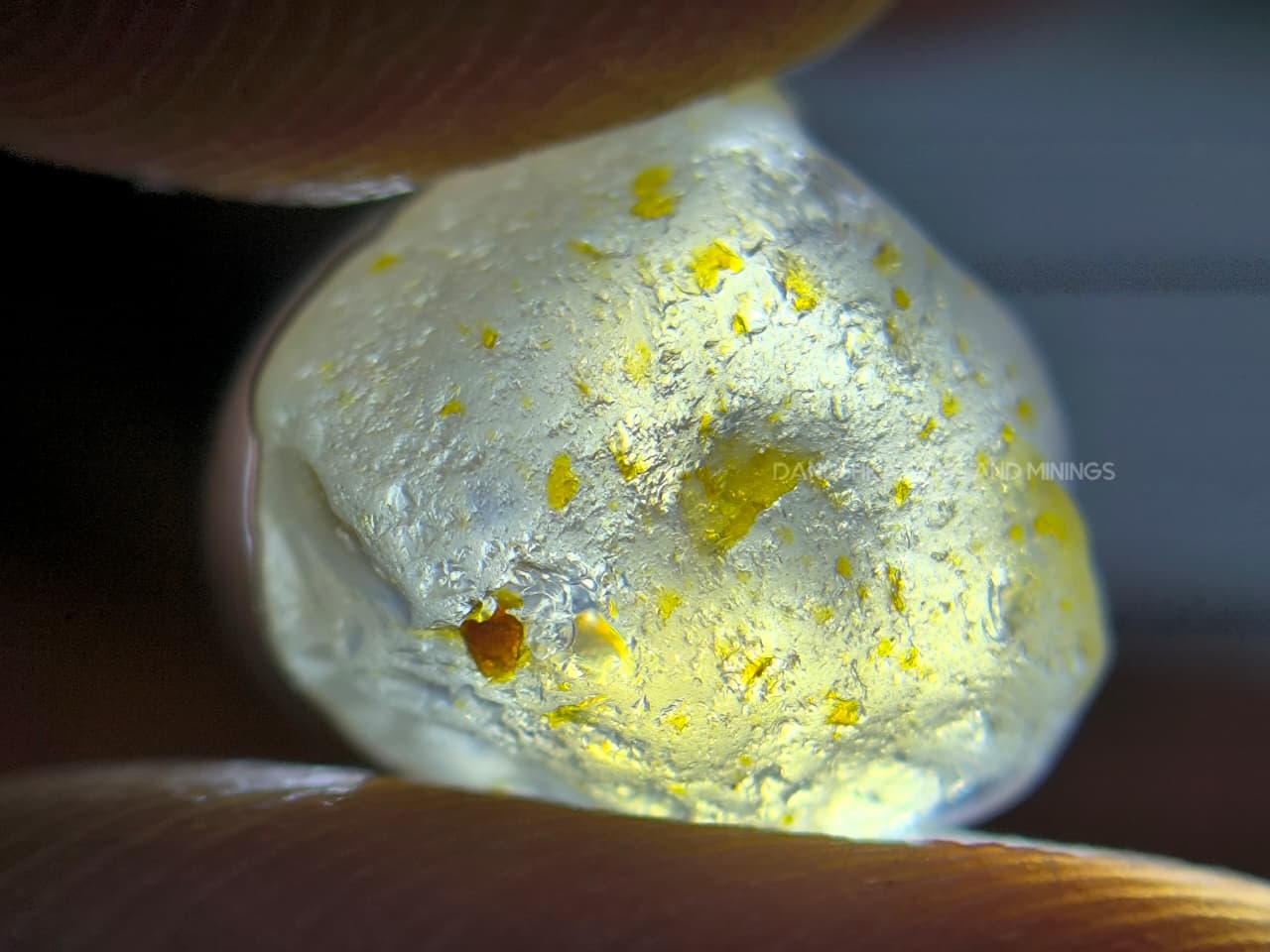 Facet Grade Ceylon Sapphire Geuda Rough