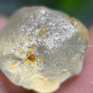 Facet Grade Ceylon Sapphire Geuda Rough