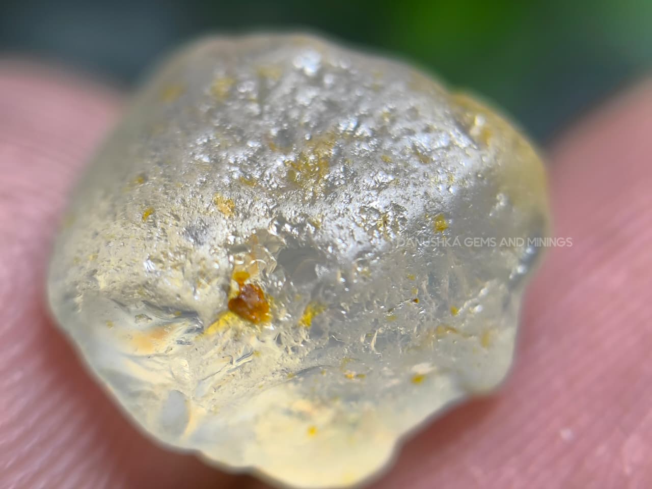 Facet Grade Ceylon Sapphire Geuda Rough