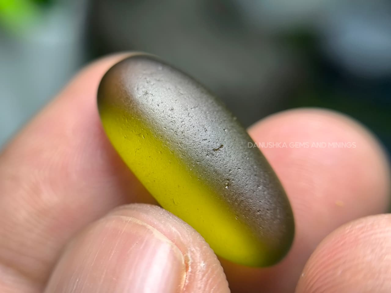 18.40 ct Natural Ceylon Unheated Chrysoberyl Rough from Nivithigala, Sri Lanka – Clean Facet Grade River-Worn Gem Rough - Image 5
