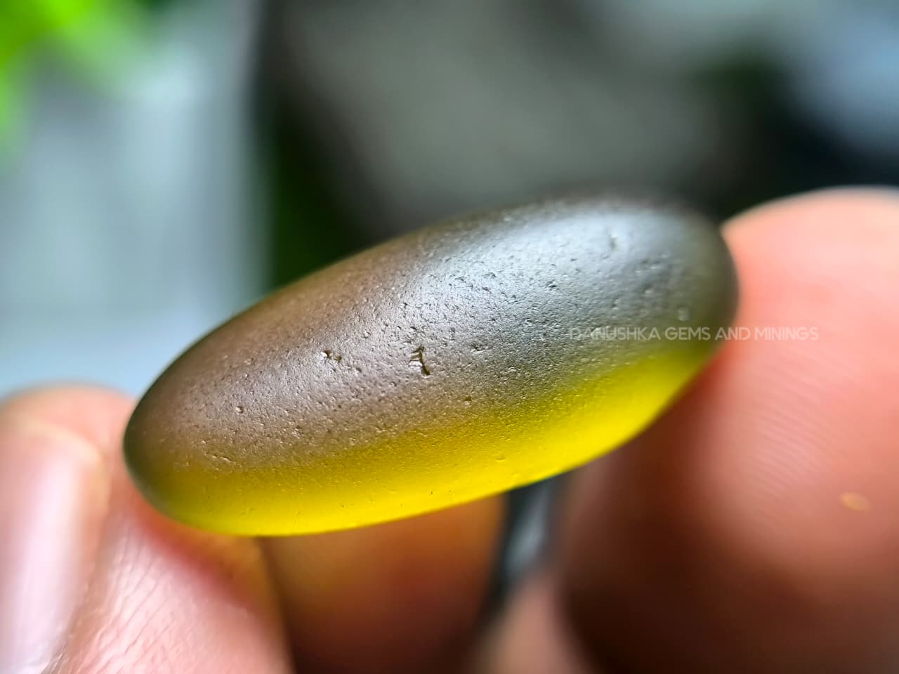 18.40 ct Natural Ceylon Unheated Chrysoberyl Rough from Nivithigala, Sri Lanka – Clean Facet Grade River-Worn Gem Rough - Image 9