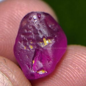 5.45 ct Unheated Ceylon Magenta Pink Sapphire Rough from Digandala, Sri Lanka – Fine Quality Facet Grade Rough