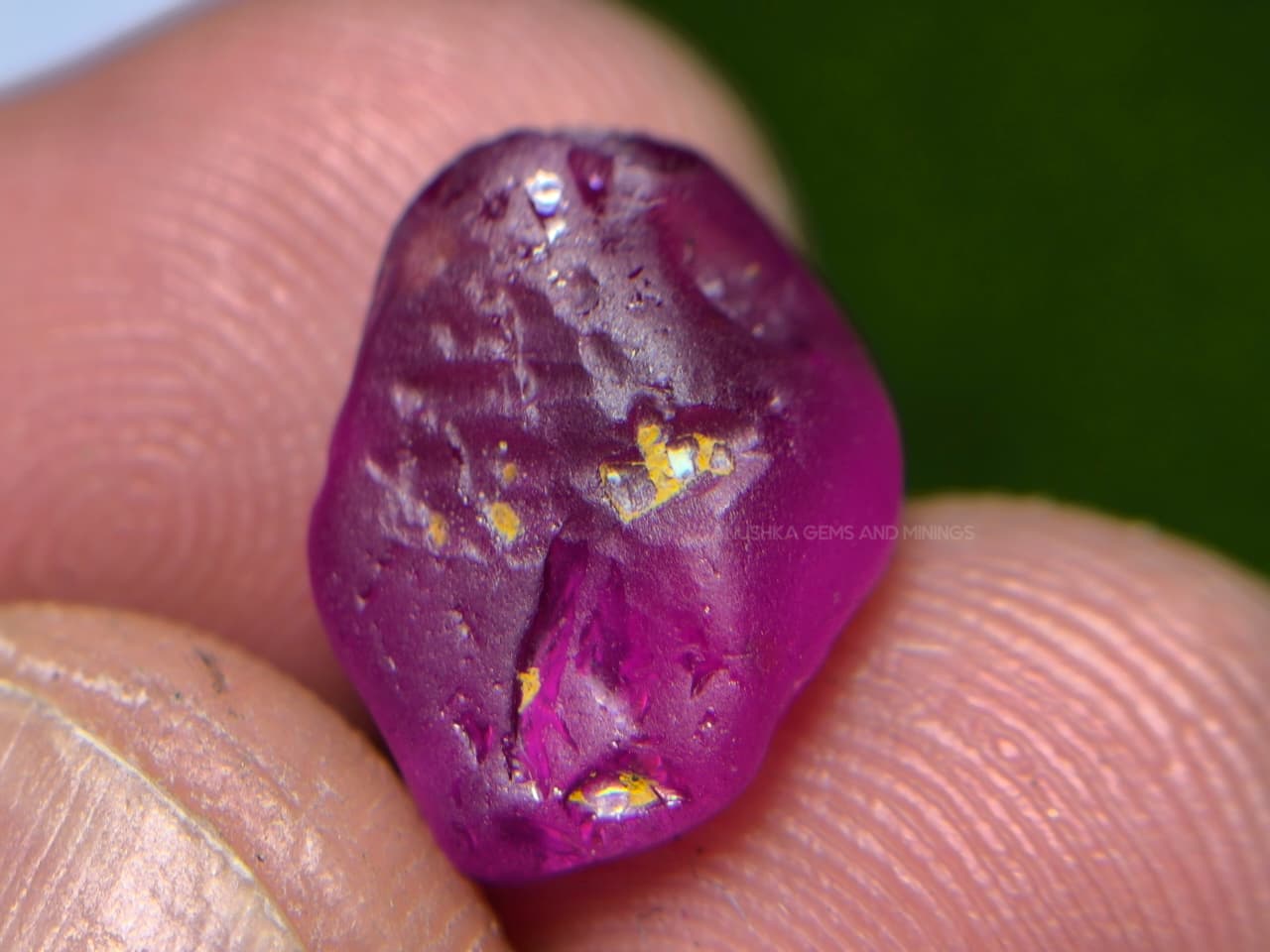 5.45 ct Unheated Ceylon Magenta Pink Sapphire Rough from Digandala, Sri Lanka – Fine Quality Facet Grade Rough