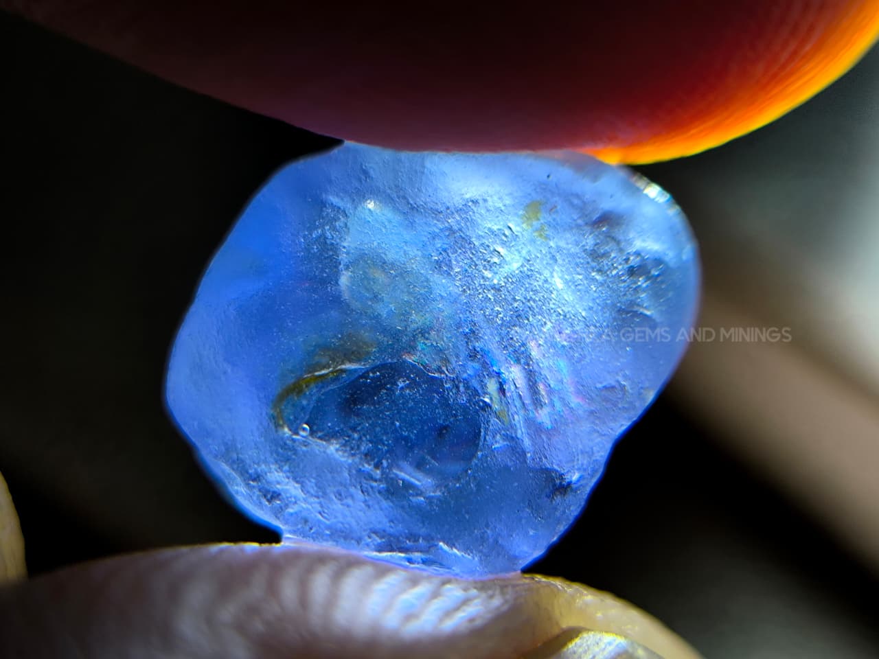 6.42 ct Natural Unheated Light-to-Medium Blue Sapphire Rough – Facet Grade Rough with Small Violetish Shift - Image 6