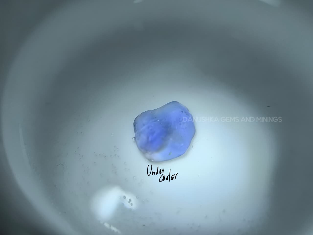 6.42 ct Natural Unheated Light-to-Medium Blue Sapphire Rough – Facet Grade Rough with Small Violetish Shift - Image 7