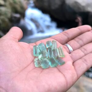 78.10 ct Madagascar Natural Green Aqua Beryl Crystal Parcel – 12 Pcs Facet Grade Bluish-Green Beryl Crystals