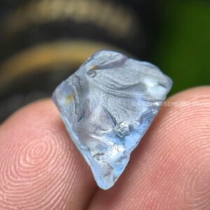 8.43 ct Ceylon Natural Unheated Very Light Blue Sapphire Rough from Gangeyaya, Sri Lanka – Shield-Like Facet Grade Rough with Heat Treatment Potential