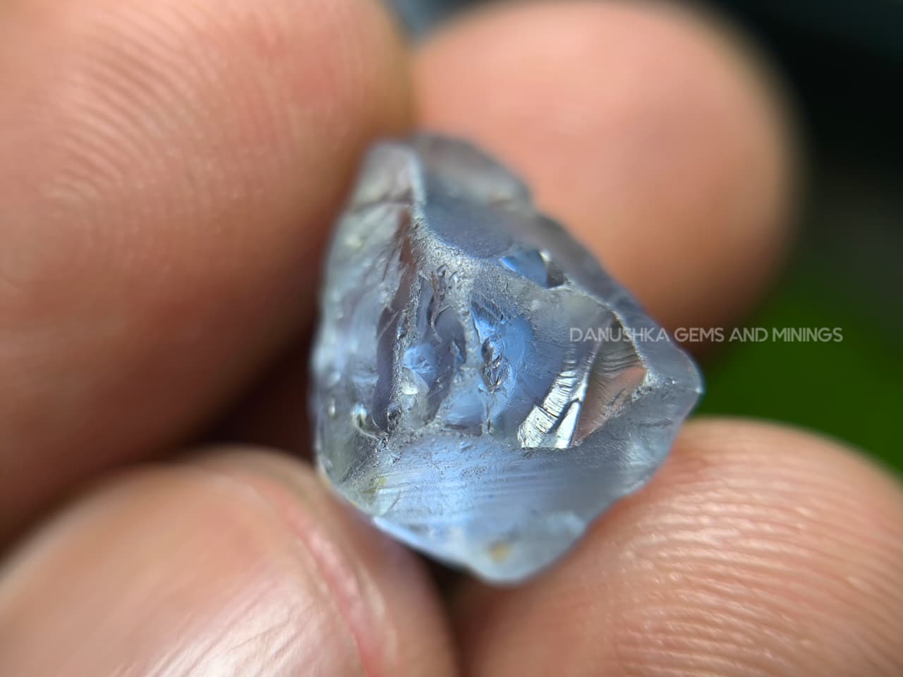 8.43 ct Ceylon Natural Unheated Very Light Blue Sapphire Rough from Gangeyaya, Sri Lanka – Shield-Like Facet Grade Rough with Heat Treatment Potential - Image 9