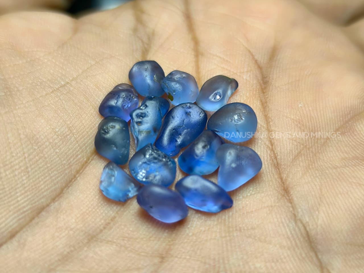 23.60 ct Ceylon Unheated Blue Sapphire Rough Parcel – 14 pcs Facet Grade from Kalu Ganga, Sri Lanka - Image 2