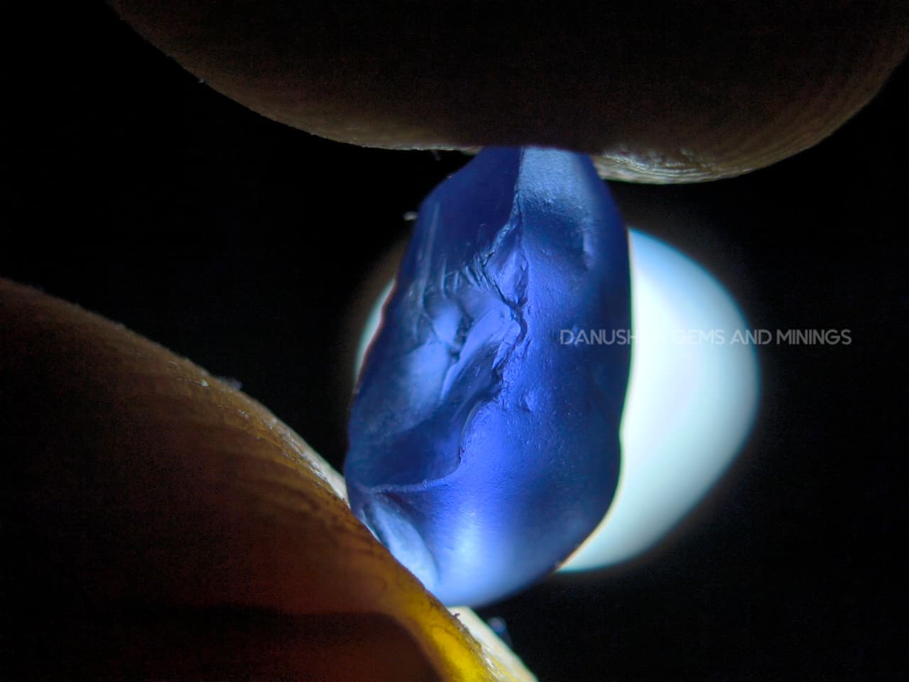 23.60 ct Ceylon Unheated Blue Sapphire Rough Parcel – 14 pcs Facet Grade from Kalu Ganga, Sri Lanka - Image 9