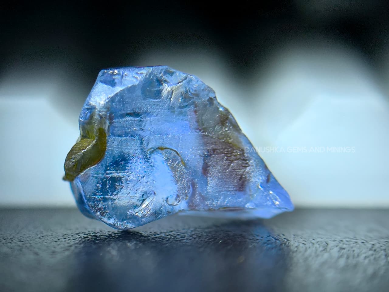 8.00 ct Ceylon Sapphire Rough Parcel – Ottu, Young Geuda & Light Blue Facet Grade Stones from Elahera - Image 2