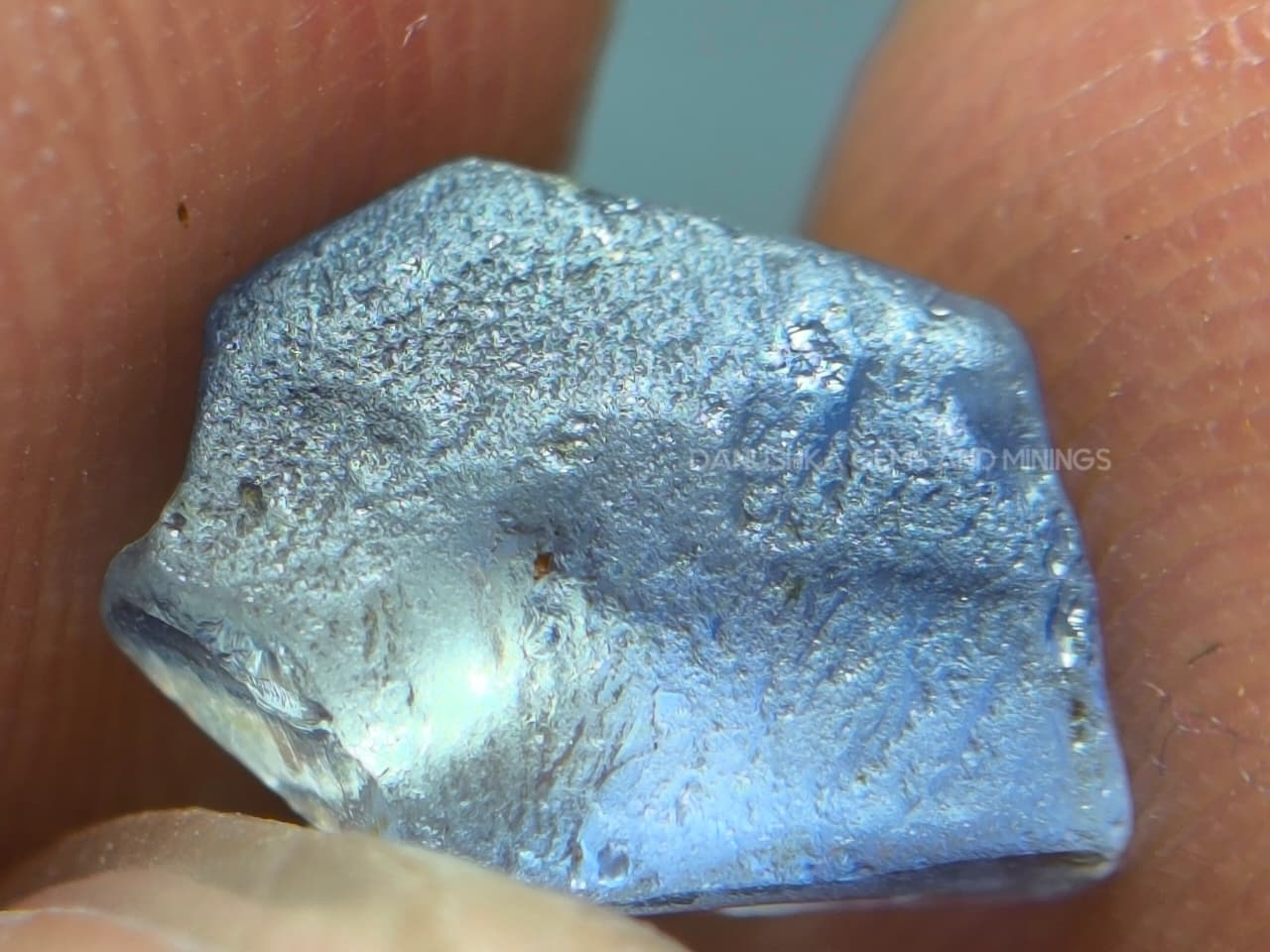 8.00 ct Ceylon Sapphire Rough Parcel – Ottu, Young Geuda & Light Blue Facet Grade Stones from Elahera - Image 17