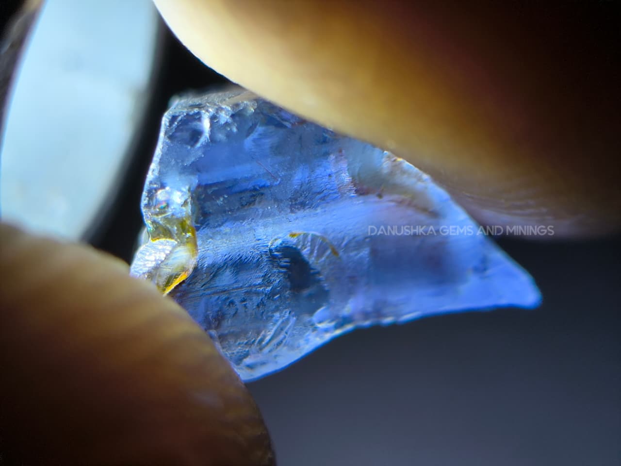 8.00 ct Ceylon Sapphire Rough Parcel – Ottu, Young Geuda & Light Blue Facet Grade Stones from Elahera - Image 7