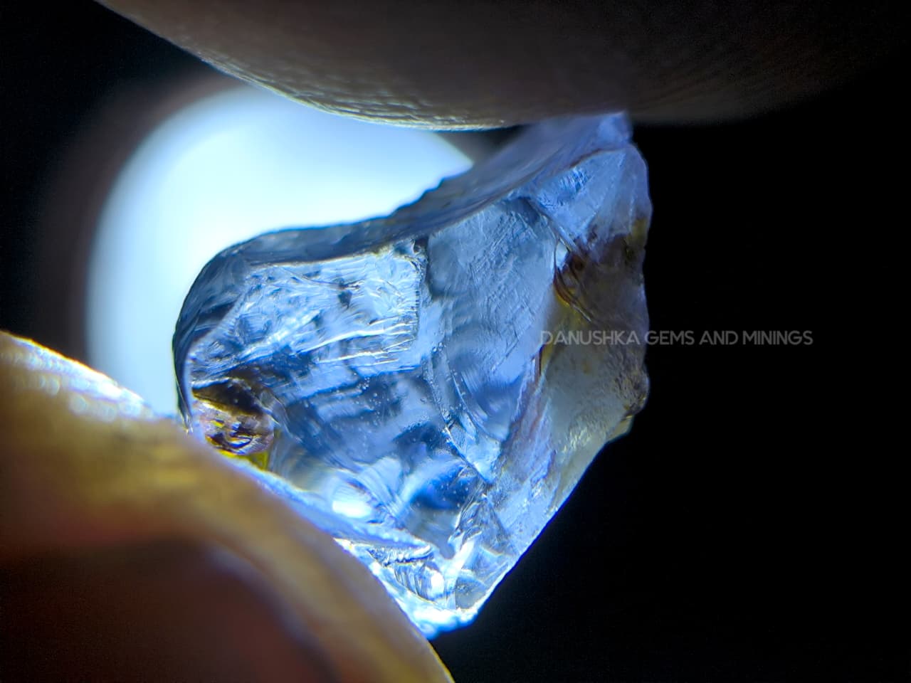 8.00 ct Ceylon Sapphire Rough Parcel – Ottu, Young Geuda & Light Blue Facet Grade Stones from Elahera - Image 8