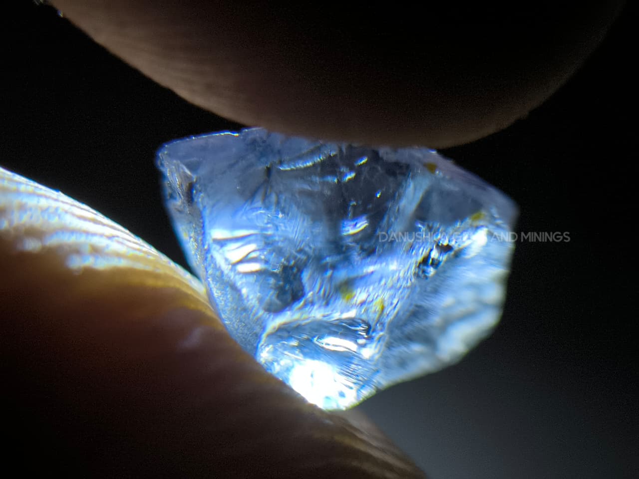 8.00 ct Ceylon Sapphire Rough Parcel – Ottu, Young Geuda & Light Blue Facet Grade Stones from Elahera - Image 9