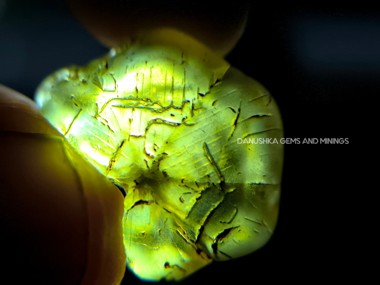 20.70 ct Ceylon Natural Unheated Yellowish-Green Chrysoberyl Crystal from Embilipitiya, Sri Lanka - Image 5
