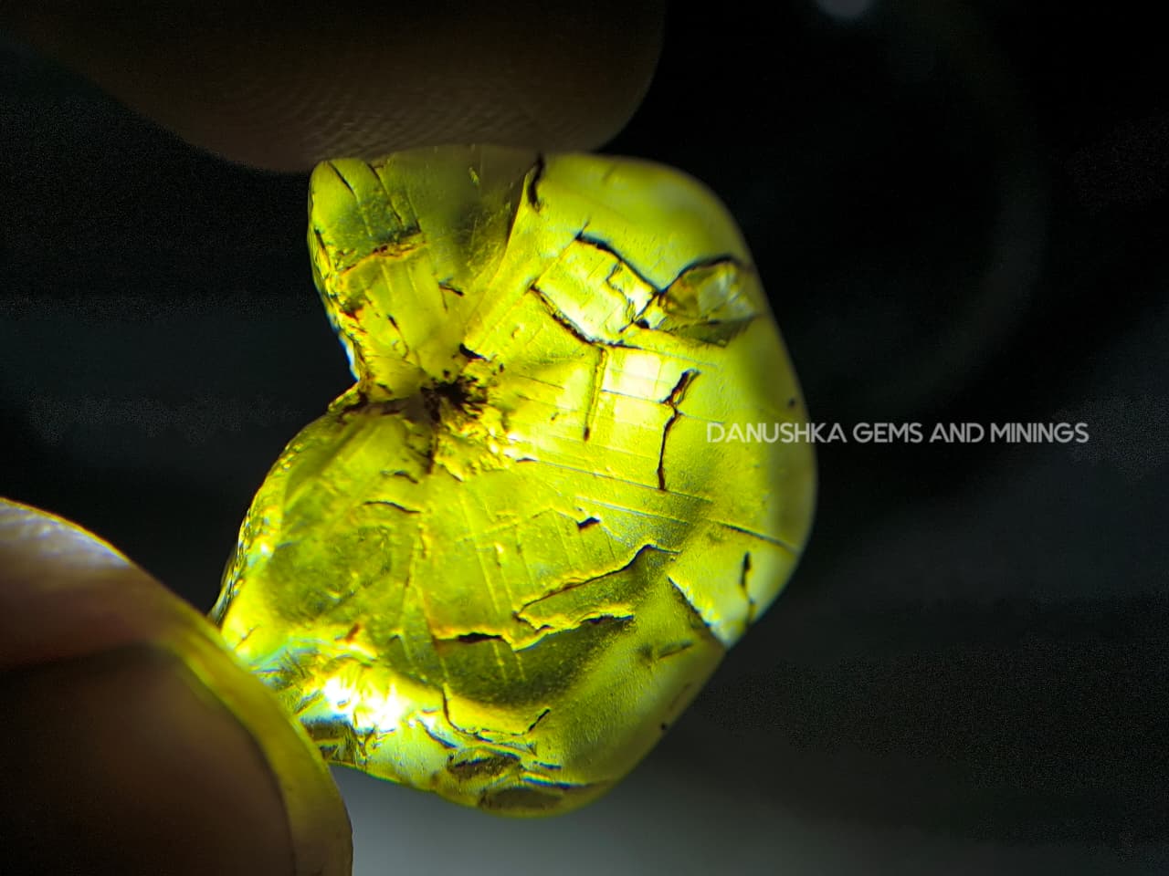 20.70 ct Ceylon Natural Unheated Yellowish-Green Chrysoberyl Crystal from Embilipitiya, Sri Lanka - Image 8