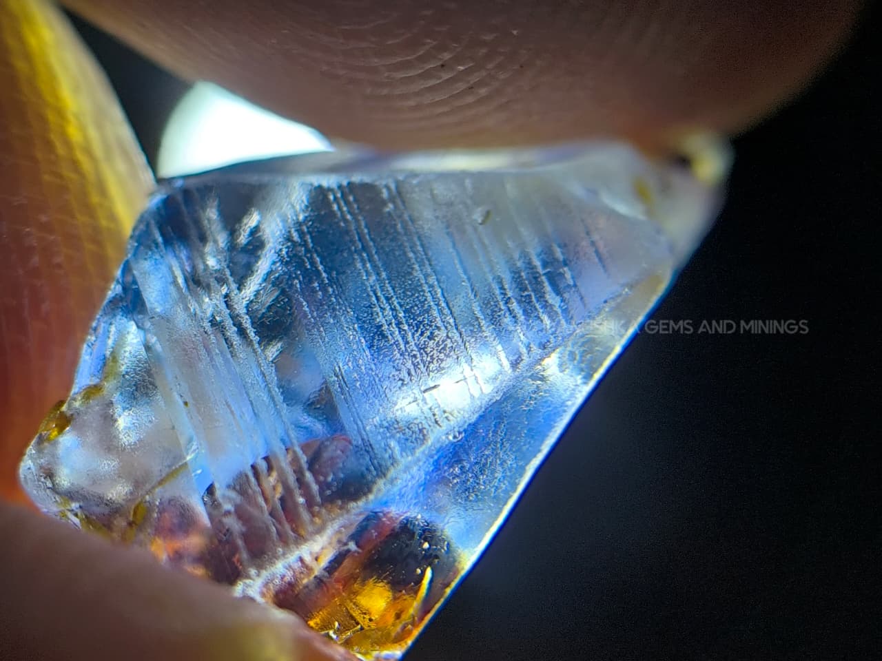 11.20 ct unheated Ceylon natural blue geuda sapphire rough from Kataragama village around mining in Sri Lanka with vitreous glassy body and crystal growth marks